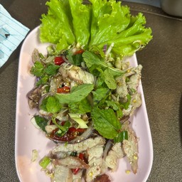 พล่าเนื้อ