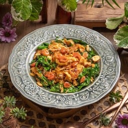 ใบเหลียงผัดไข่