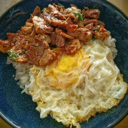 ร้านก๋วยเตี๋ยวเรือรบ