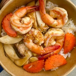 เห็ดออรินจิผัดกุ้งน้ำมันหอย