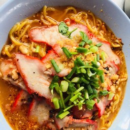 ชาย 4 บะหมี่เกี๊ยว แกรน์ด วิลล่า ป่าเหมือด