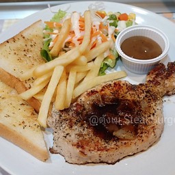 สเต็กหมูพริกไทยดำ Black Pepper Pork Steak