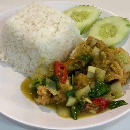 ข้าวไก่กรอบเขียวหวาน