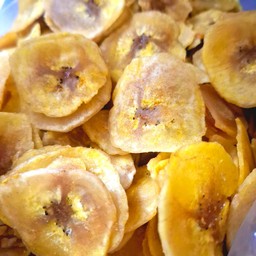 กล้วยใส้มะขาม  1 ถุง(100กรัม)