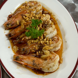 กุ้งผัดกระเทียม (กับข้าว) (Stir-Fried Shrimp with Garlic)