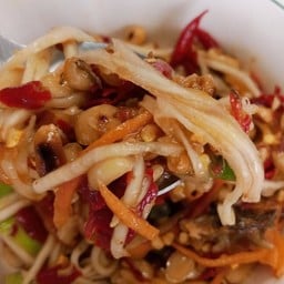 ร้านพากิน ผัดไทยและอาหารตามสั่ง