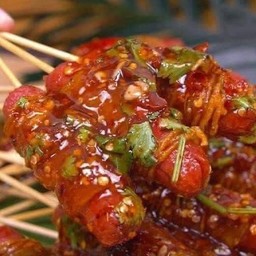 ไส้กรอกแดง ทอด