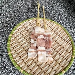 แสบปากปิ้งย่างลูกชิ้นทอด5แยกสำโรง หัวสำโรง