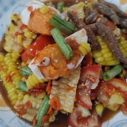 ใบเฟริ์น ส้มตำไก่ย่าง  หน้าวัดป่าขอม ลำปำ หน้าวัดป่าขอม