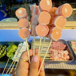 ไส้กรอบชีสพันเบคอน