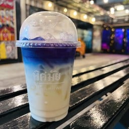 นมสดมะพร้าวอัญชัน