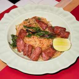 สปาเก็ตตี้ผัดหมูสับปลาเค็ม