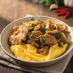 ข้าวไข่ข้นกะเพรา