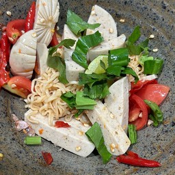 ตำมาม่าหมูยอ