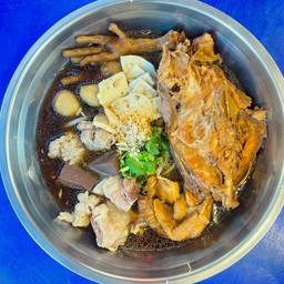 ก๋วยจั๊บกระดูกหมูพิเศษ+โครงไก่ (จัมโบ้)