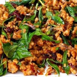 กระเพราหมูสับ (กับข้าว)