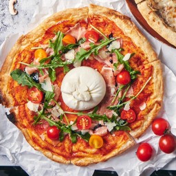 PIZZA  Burrata and Prosciutto