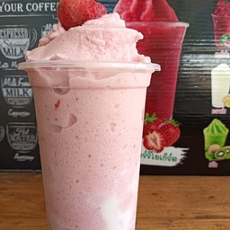 สตรอเบอร์รี่ปั่นโยเกิร์ต