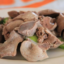 เครื่องในไก่ต้มสับ