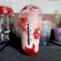 สตอเบอร์รี่นมสดปั่น