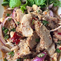 น้ำตกหมู