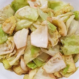 กะหล่ำปลีผัดน้ำปลา