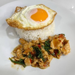 ข้าวกะเพราหมู+ไข่ดาว