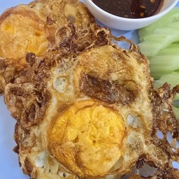 ข้าวไข่ดาวกรอบจิ้มแจ่ว