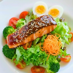 สลัดแซลม่อนเทอริยากิ