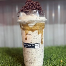 นมสดคาราเมลโอริโอ้ปั่น + ช็อกขูด