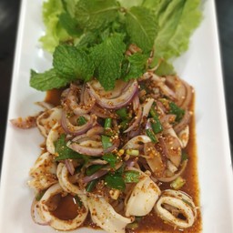 ลาบปลาหมึก