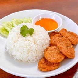 ข้าวหน้าทอดมันปลาอินทรีย์