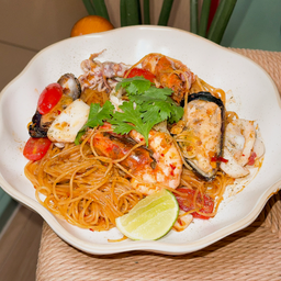 สปาเก็ตตี้ต้มยำแบบแห้ง