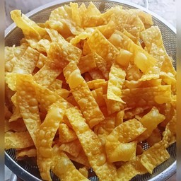 เกี๊ยวเขย่าผง