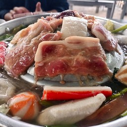 หมูกะทะชุดกลาง