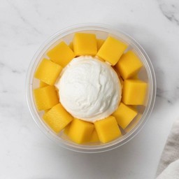 Greek yogurt & mango