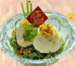 ไอศครีมกะทิลอดช่อง