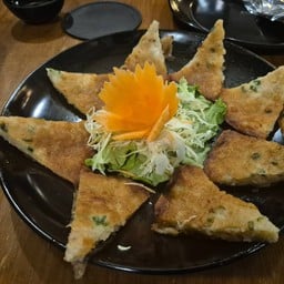 Rezess Cafe And Bistro