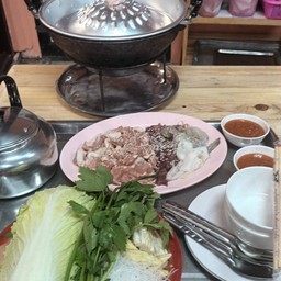 ชุดหมูกระทะ