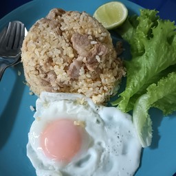 ข้าวผัดหมูไข่ดาว