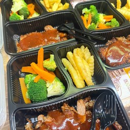 ฉันกินกับเธอว์