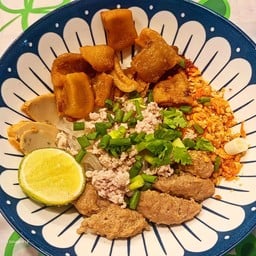 ก๋วยเตี๋ยวต้มยำแห้ง