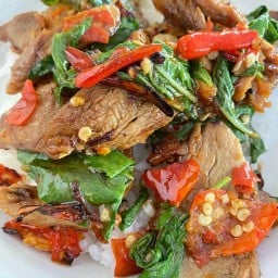 ร้านก๋วยเตี๋ยวลุงถึก ป้าแมว ศาลเจ้าแม่อาม้า