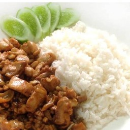 ไก่กระเทียมราดข้าว