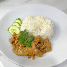 ข้าวไก่กระเทียมพริกไทย
