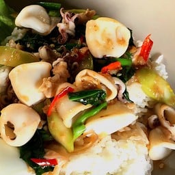 กะเพราหมึก