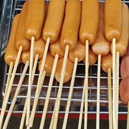 ไส้กรอกไก่หนังกรอบ(1ไม้)