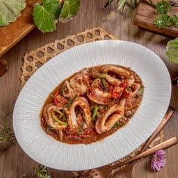 หมึกผัดกะปิ