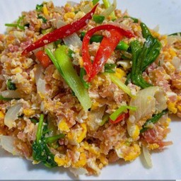 คั่วแหนมใส่ไข่