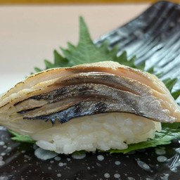 ซูชิหน้าซาบะ คำละ